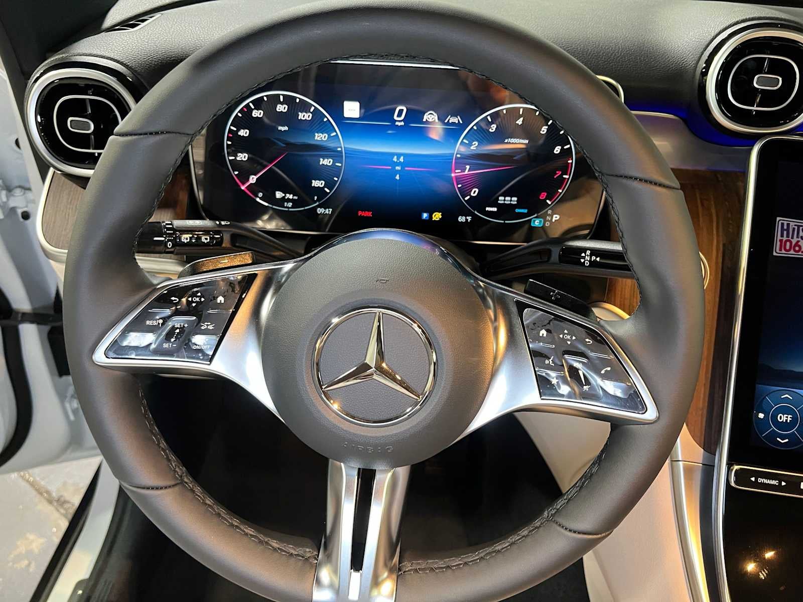 2027 Mercedes-Benz GLC 300 4MATIC® SUV