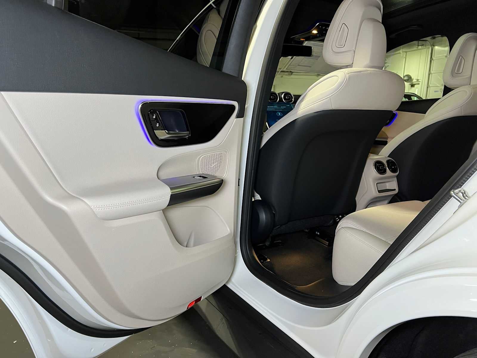 2027 Mercedes-Benz GLC 300 4MATIC® SUV