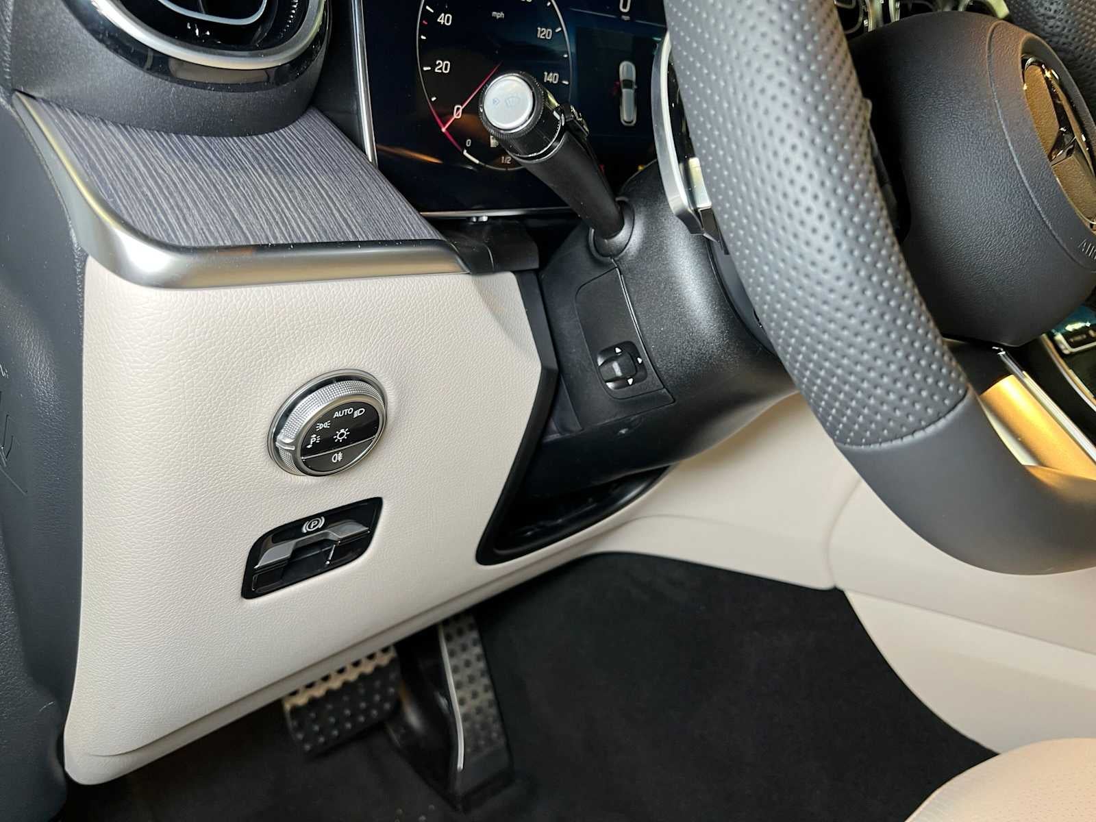 2027 Mercedes-Benz GLC 300 4MATIC® SUV