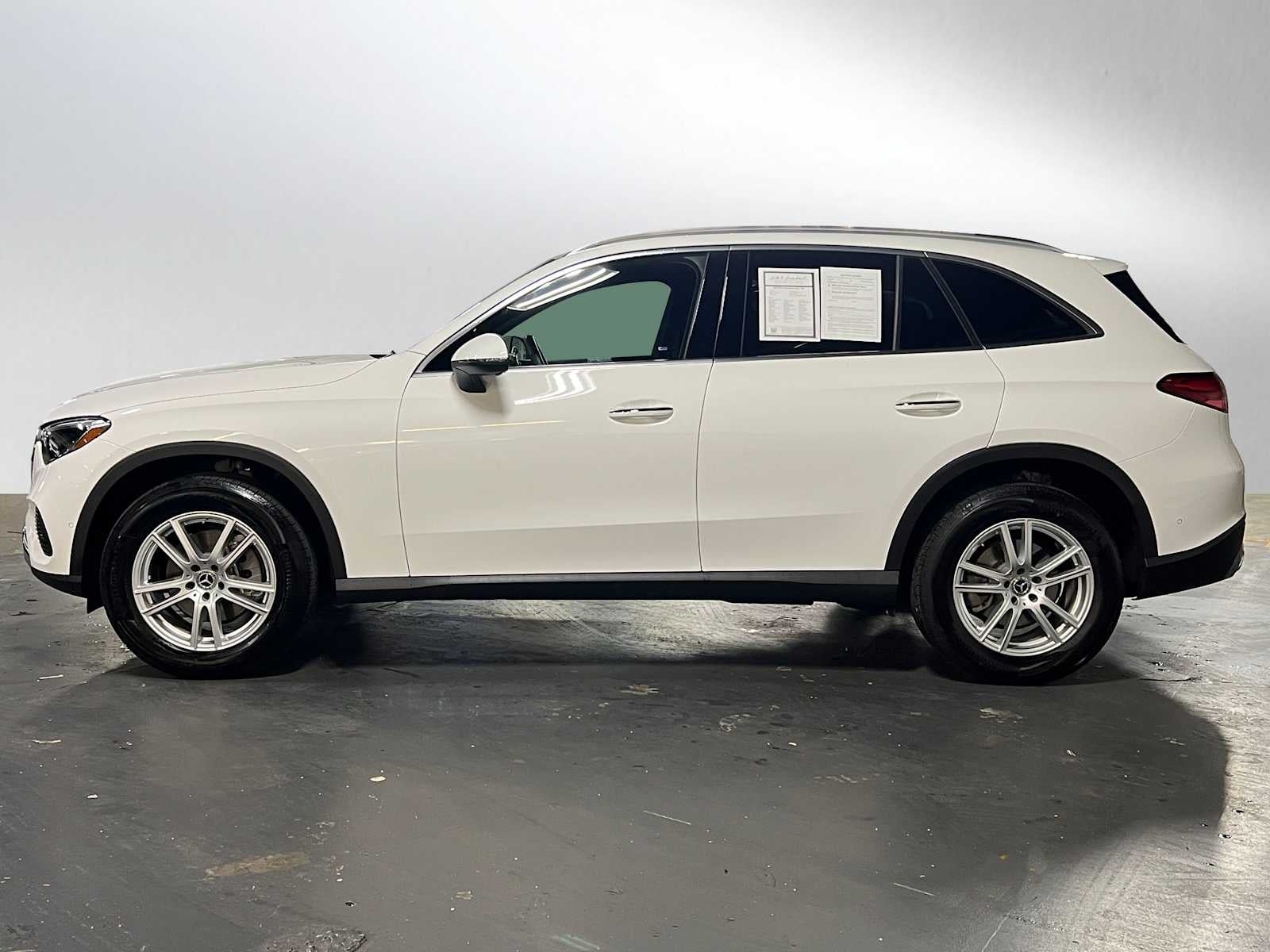 2025 Mercedes-Benz GLC 300 GLC 300