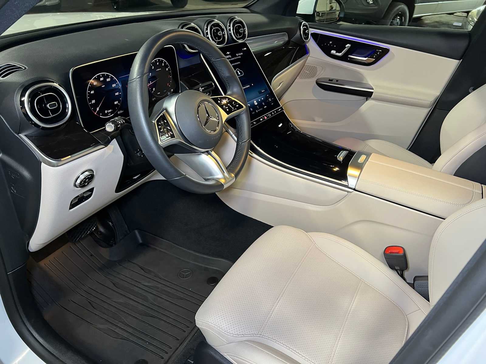 2025 Mercedes-Benz GLC GLC 300