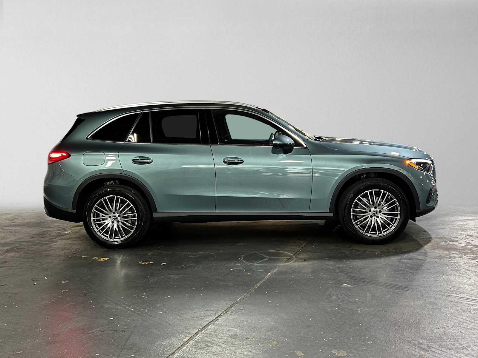 2027 Mercedes-Benz GLC 300 4MATIC® SUV