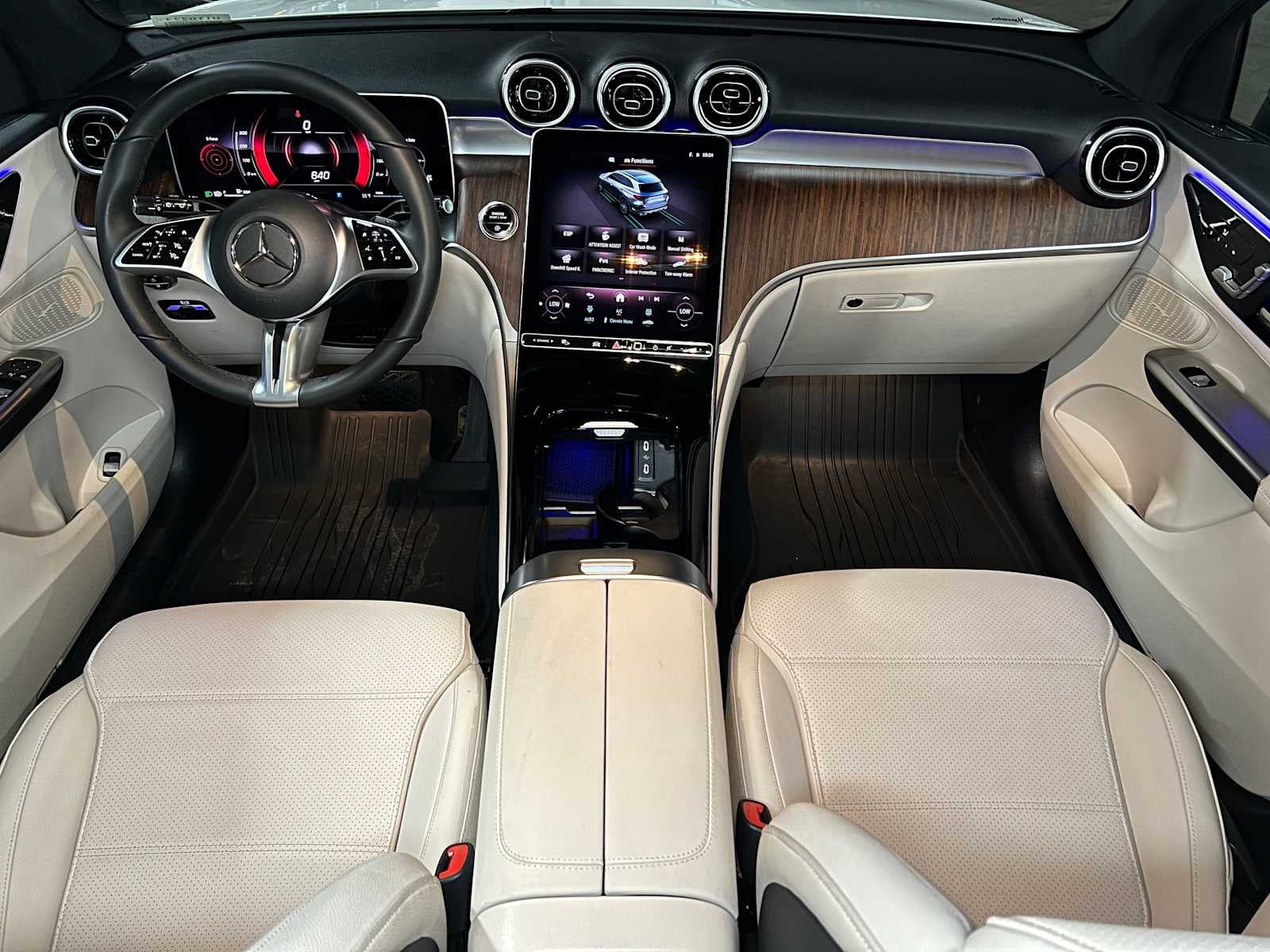 2026 Mercedes-Benz GLC 300 4MATIC® SUV