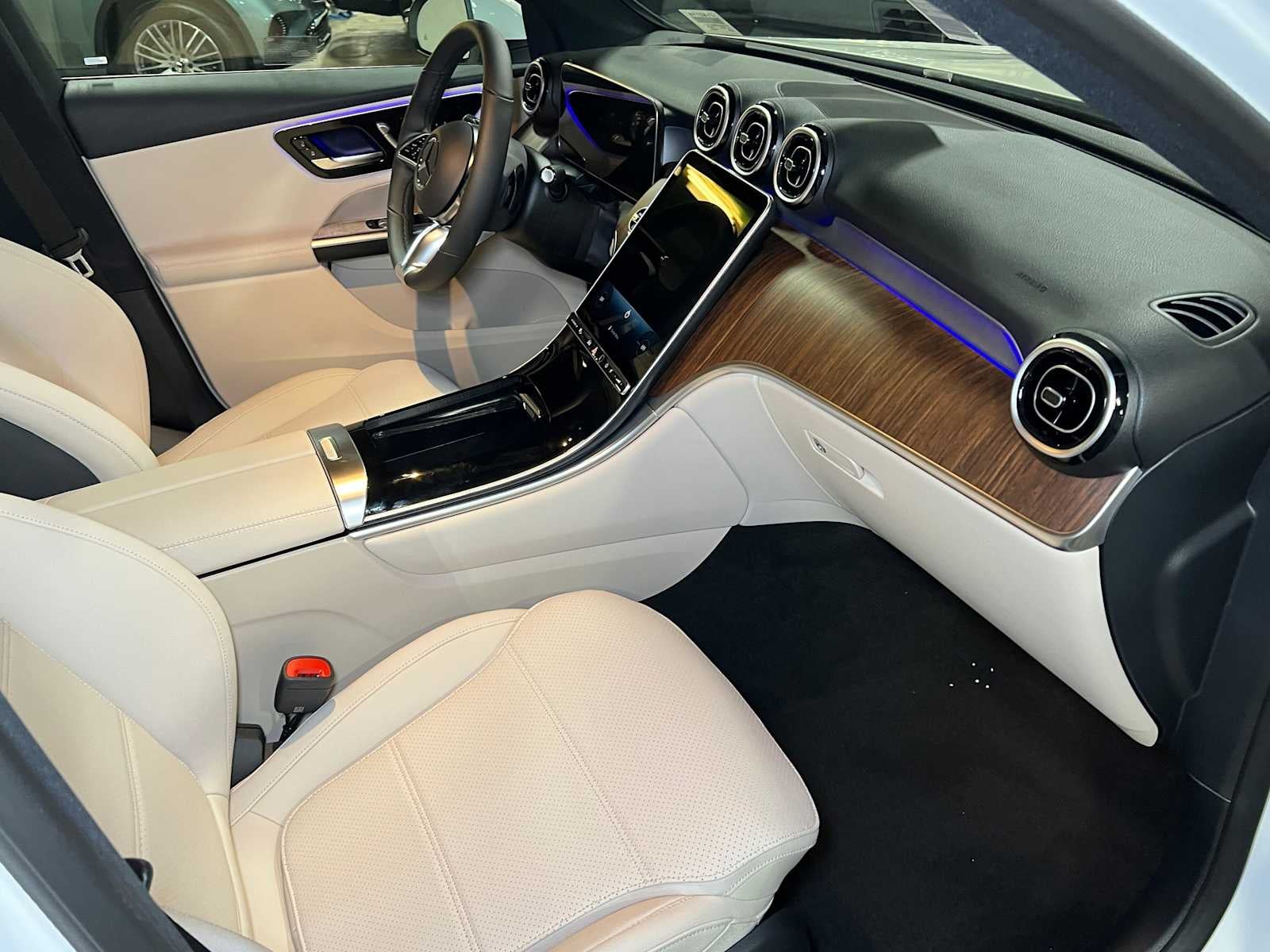 2027 Mercedes-Benz GLC 300 4MATIC® SUV