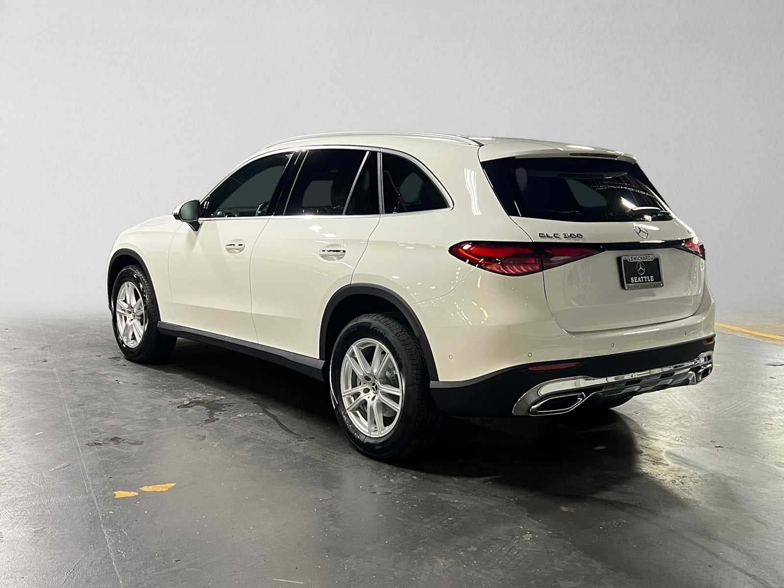 2027 Mercedes-Benz GLC 300 4MATIC® SUV
