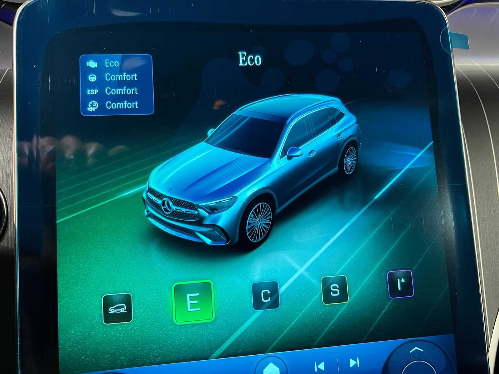 2027 Mercedes-Benz GLC 300 4MATIC® SUV