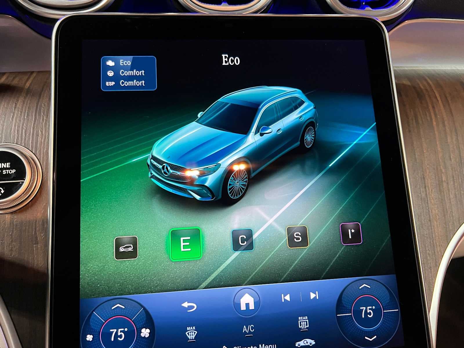 2027 Mercedes-Benz GLC 300 4MATIC® SUV