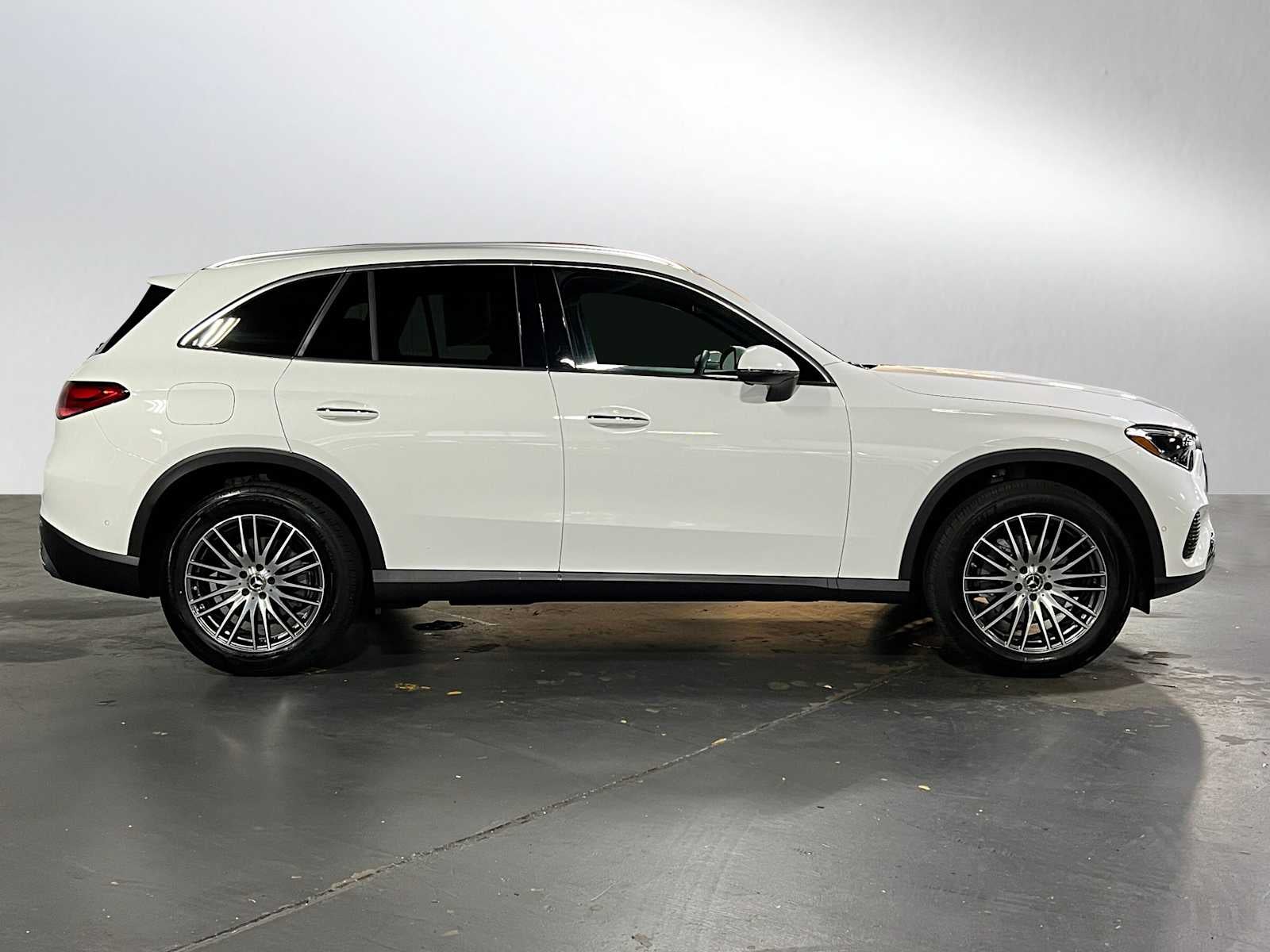 2025 Mercedes-Benz GLC GLC 300