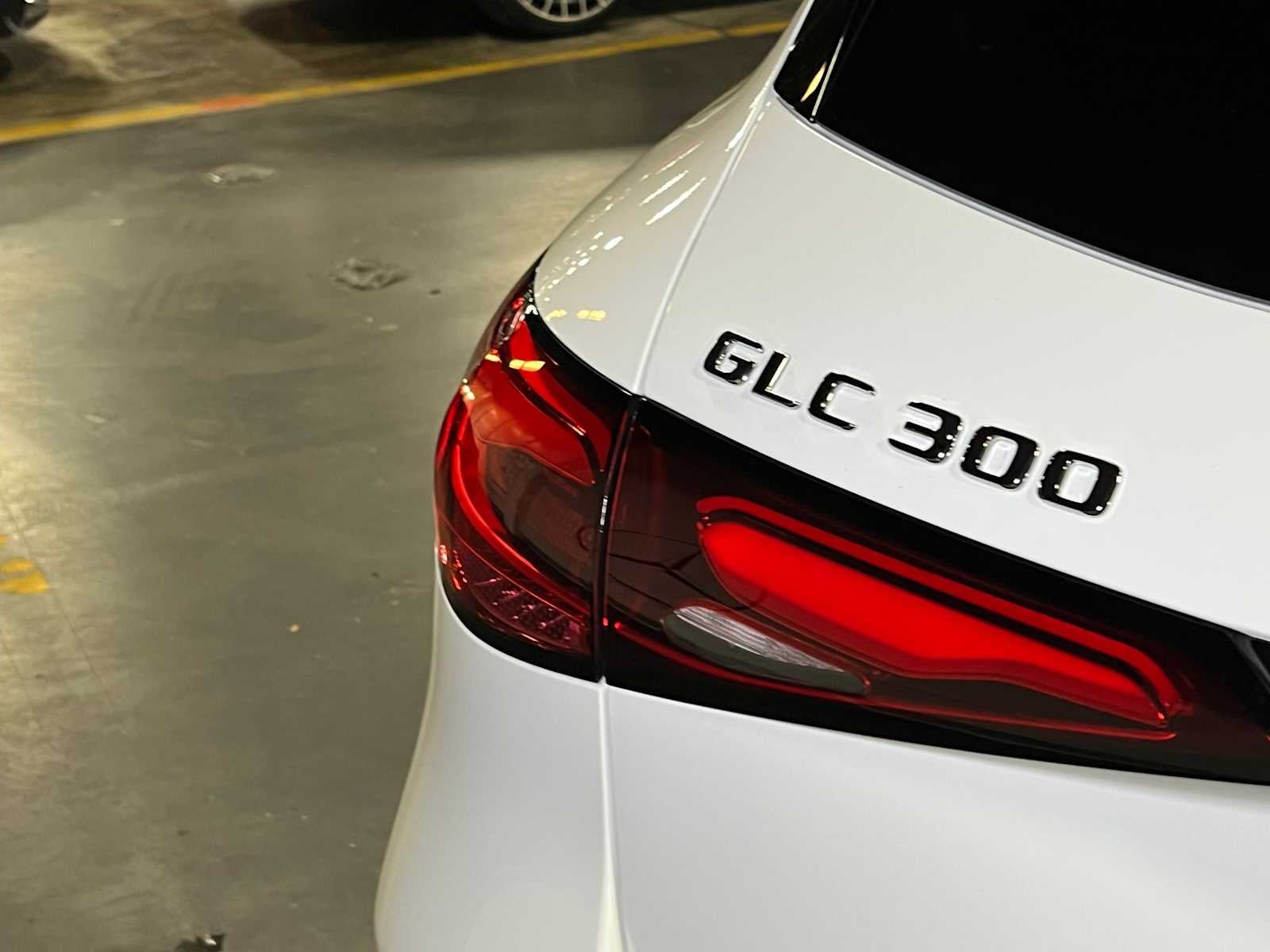 2025 Mercedes-Benz GLC GLC 300