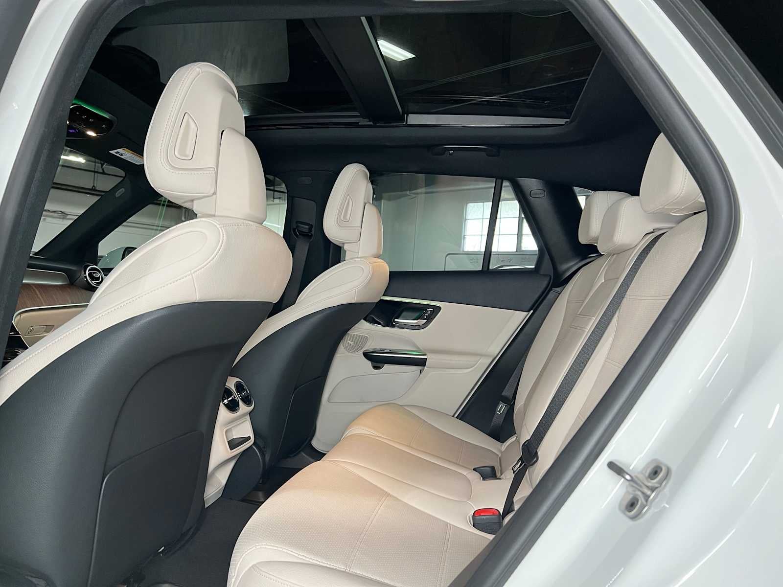 2025 Mercedes-Benz GLC 300 GLC 300