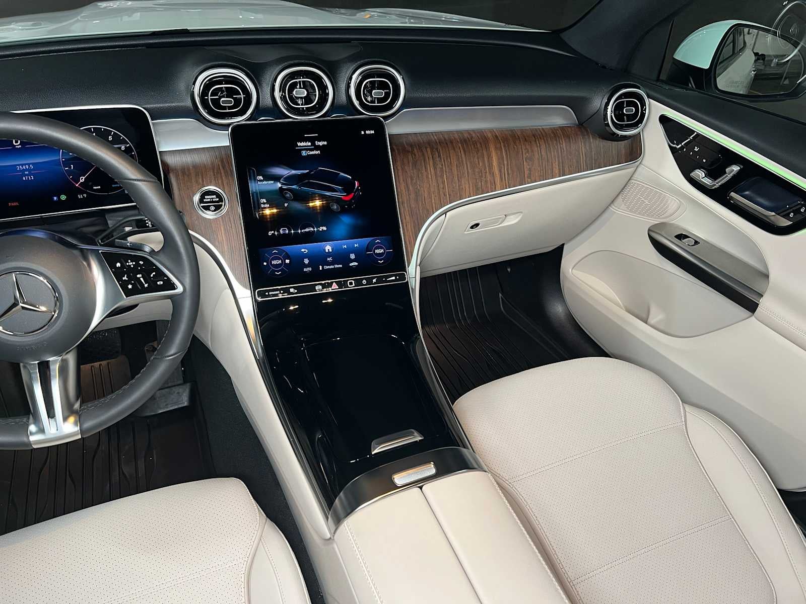 2025 Mercedes-Benz GLC 300 GLC 300