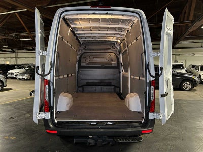 2025 Mercedes-Benz Sprinter 2500 Standard Roof I4 Diesel 144" RWD