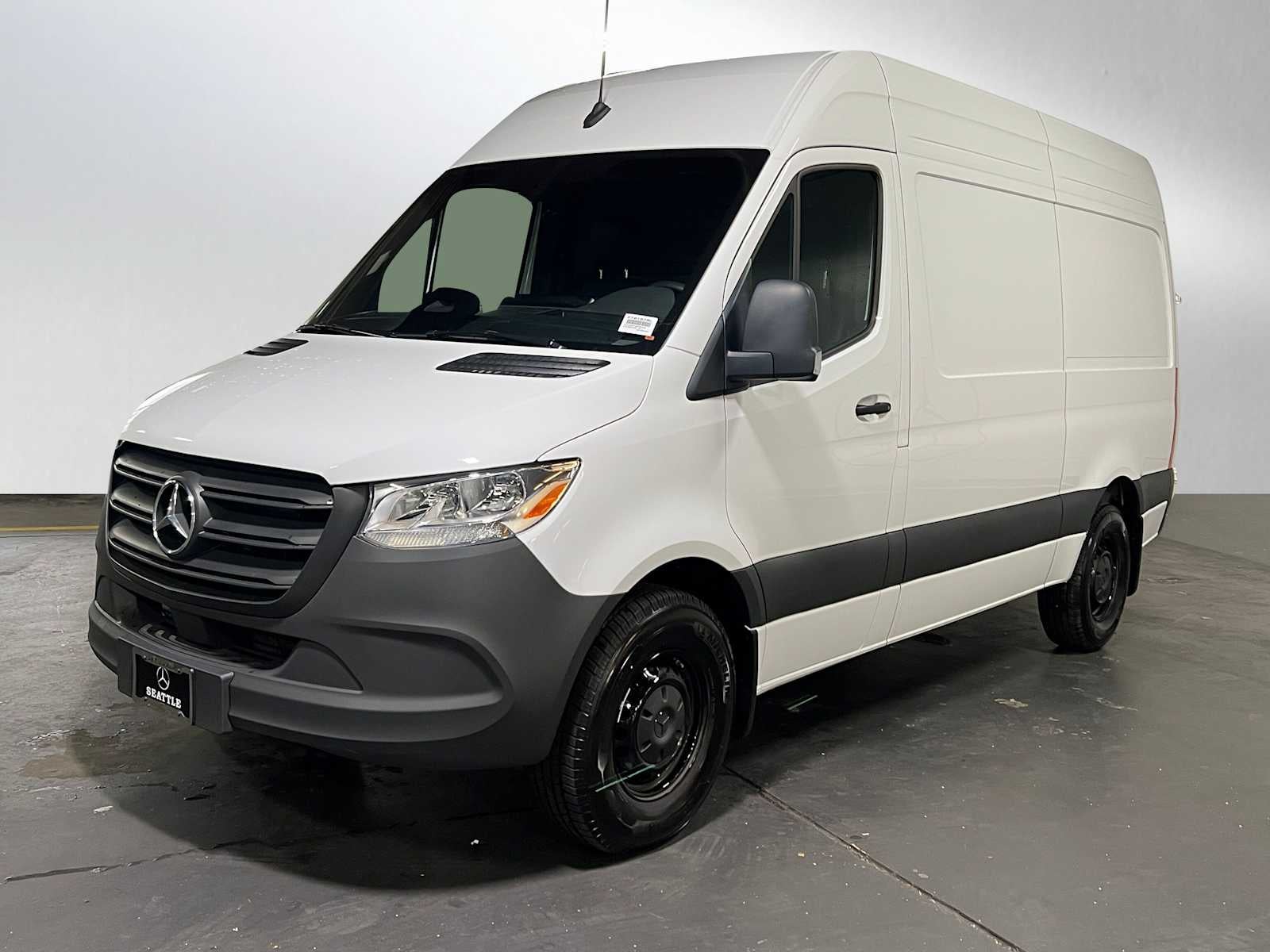2025 Mercedes-Benz Sprinter 2500 Standard Roof I4 Diesel 144" RWD