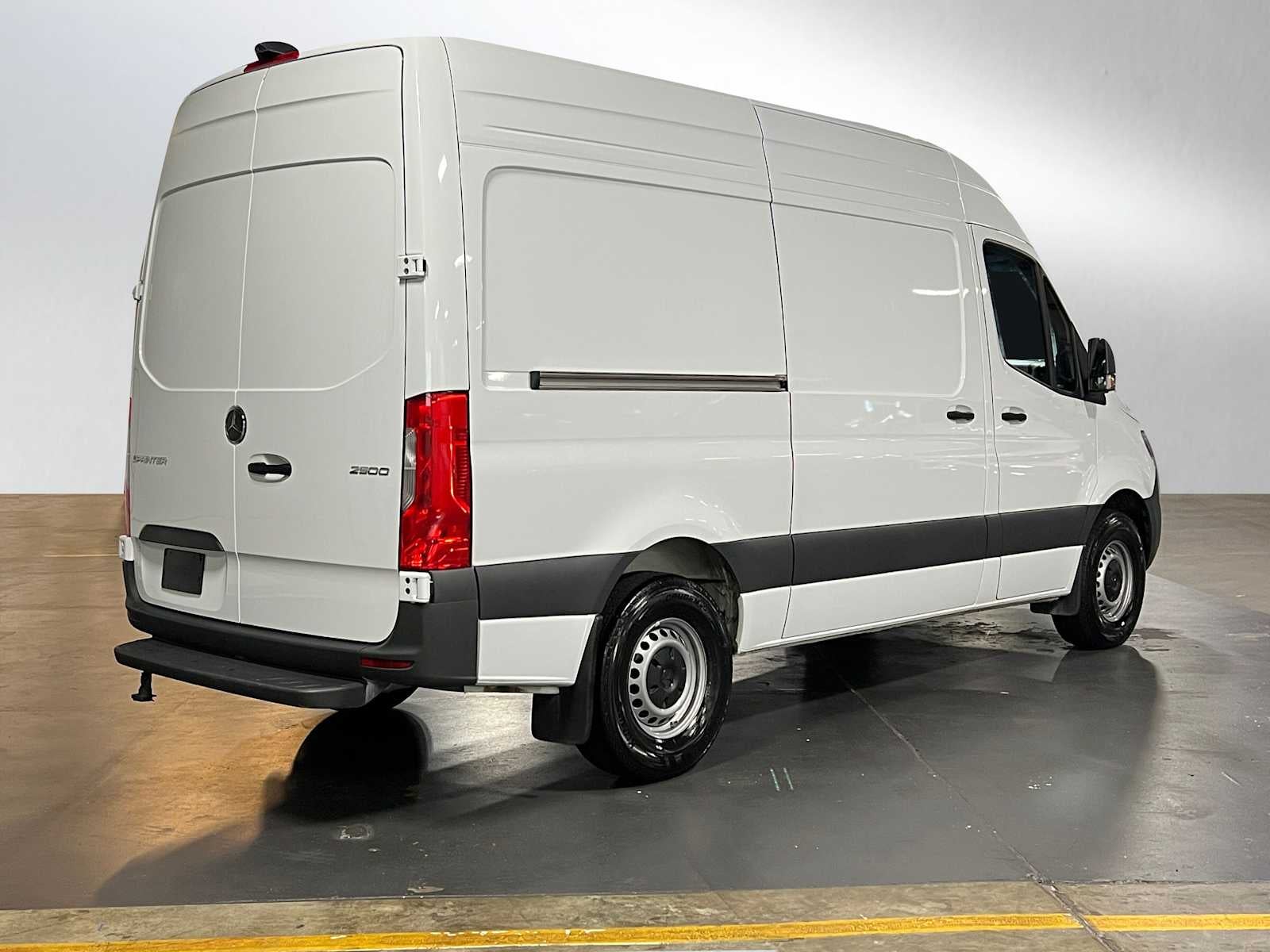2025 Mercedes-Benz Sprinter 2500 Standard Roof I4 Diesel 144" RWD
