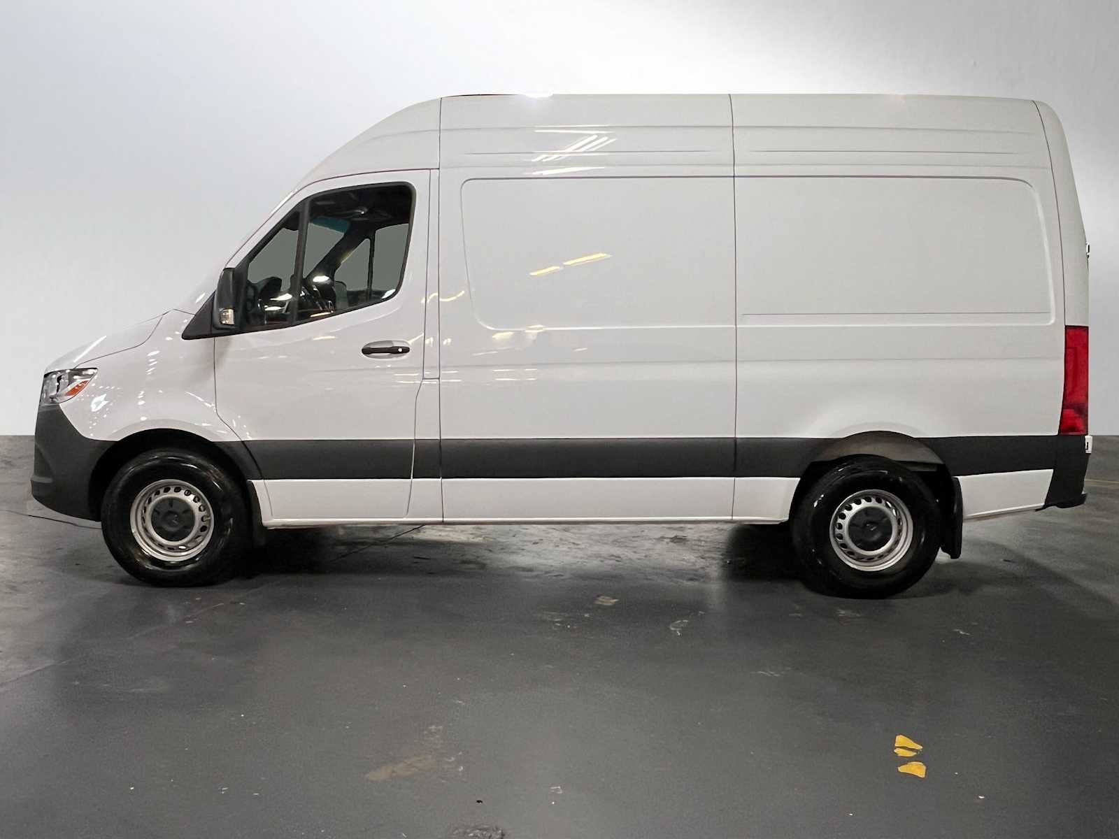 2025 Mercedes-Benz Sprinter 2500 Standard Roof I4 Diesel 144" RWD