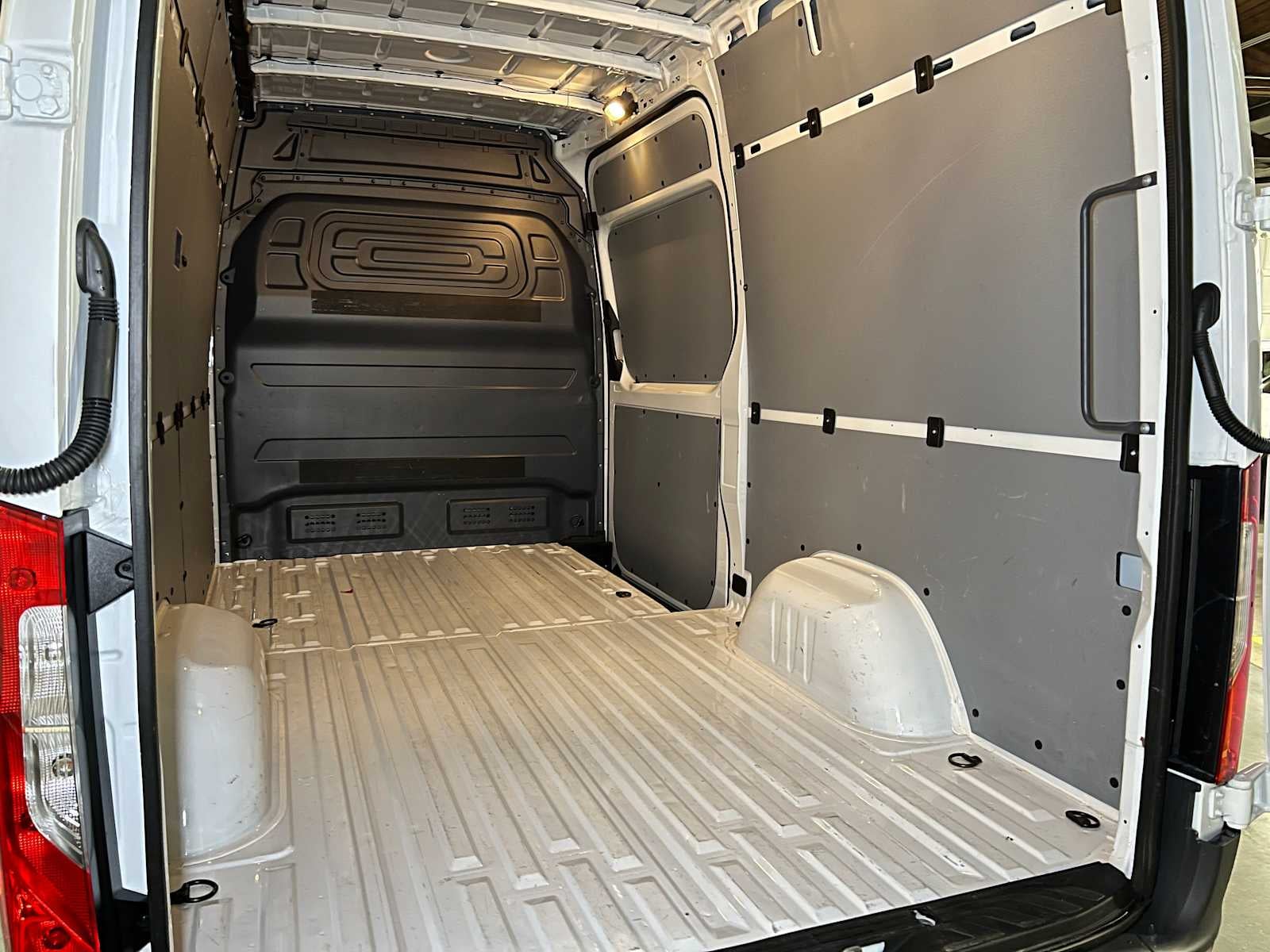2025 Mercedes-Benz Sprinter 2500 Standard Roof I4 Diesel 144" RWD