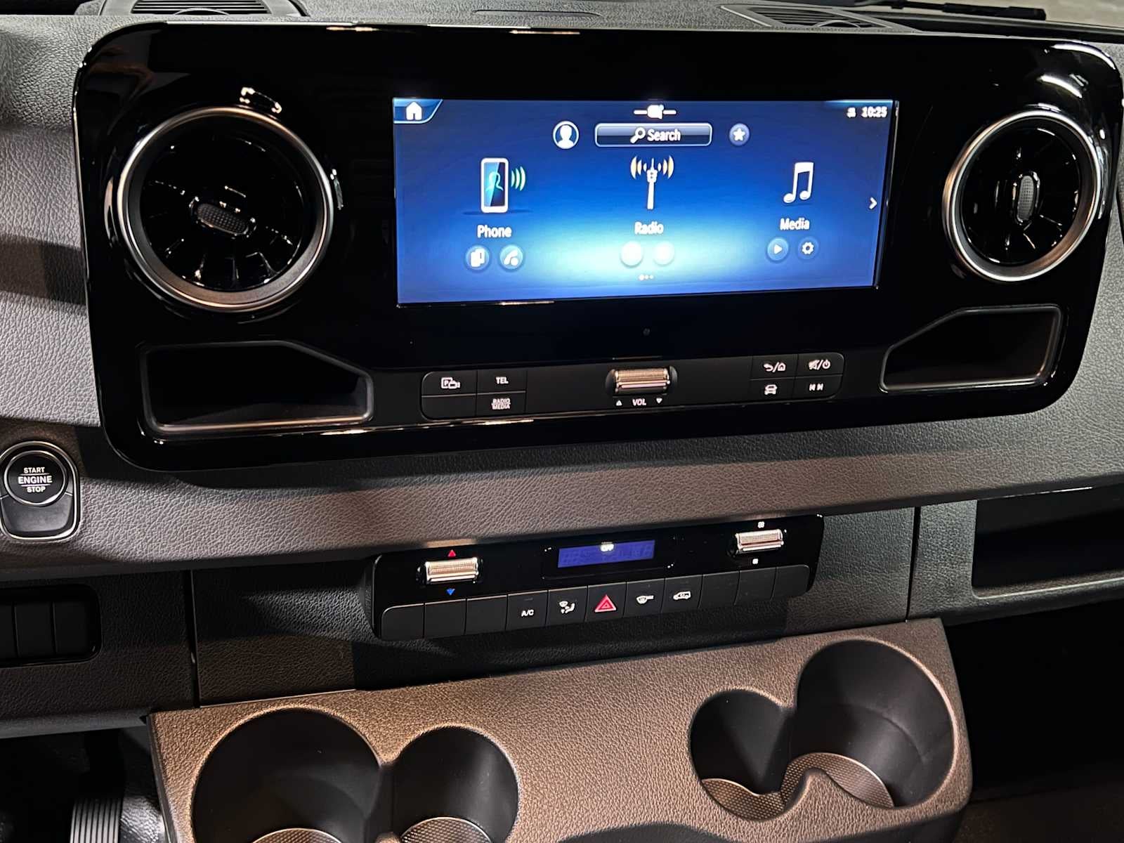 2025 Mercedes-Benz Sprinter 2500 Standard Roof I4 Diesel 144" RWD