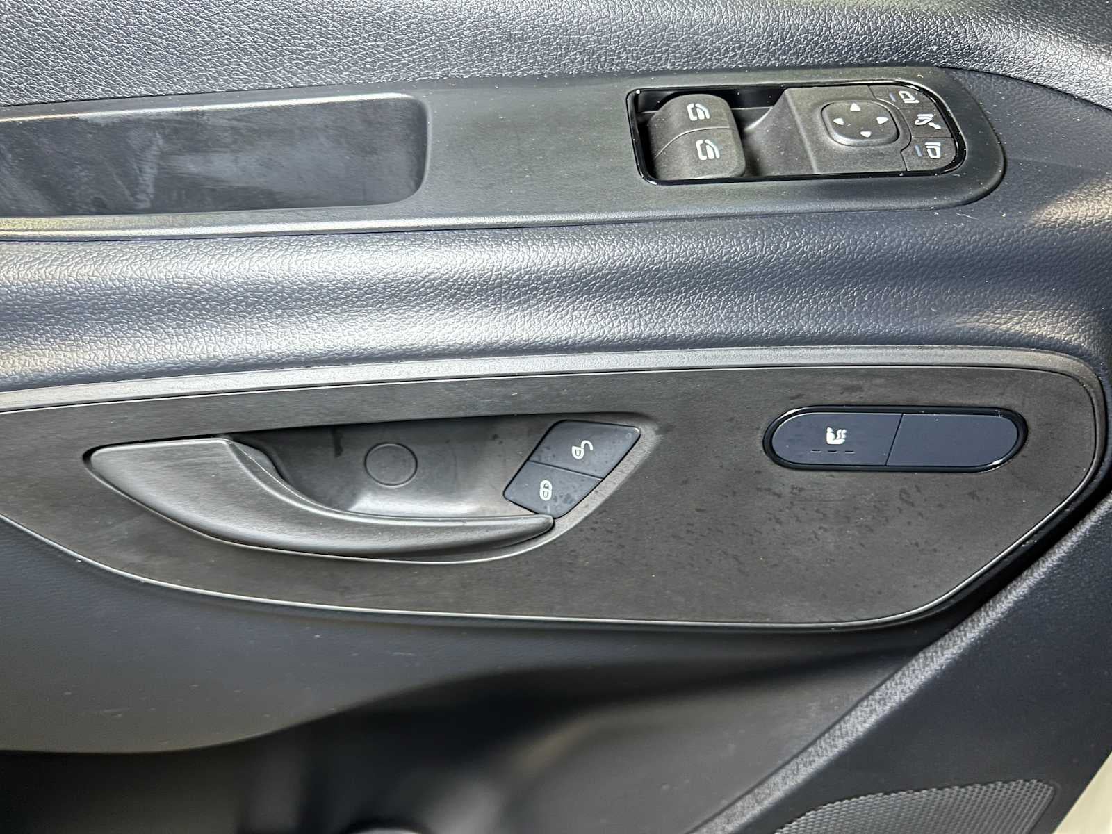 2025 Mercedes-Benz Sprinter 2500 Standard Roof I4 Diesel HO 144" RWD