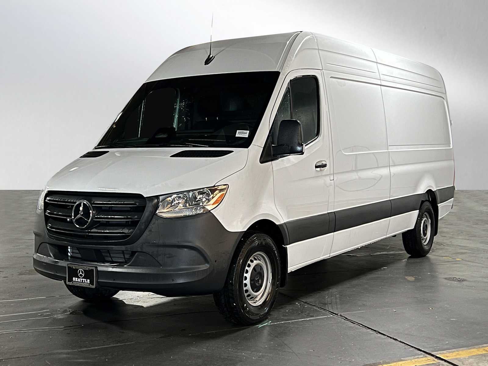 2025 Mercedes-Benz Sprinter 2500 High Roof I4 Diesel HO 170" RWD