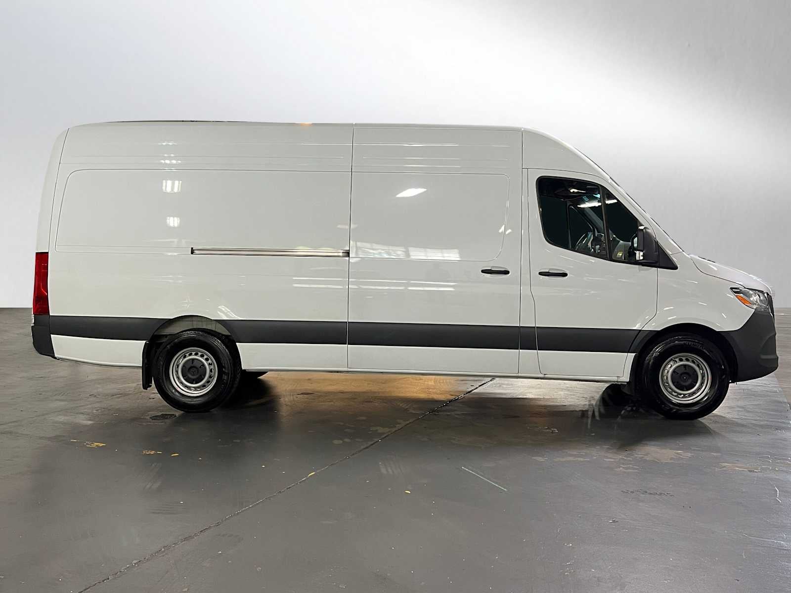 2025 Mercedes-Benz Sprinter 2500 High Roof I4 Diesel HO 170" RWD