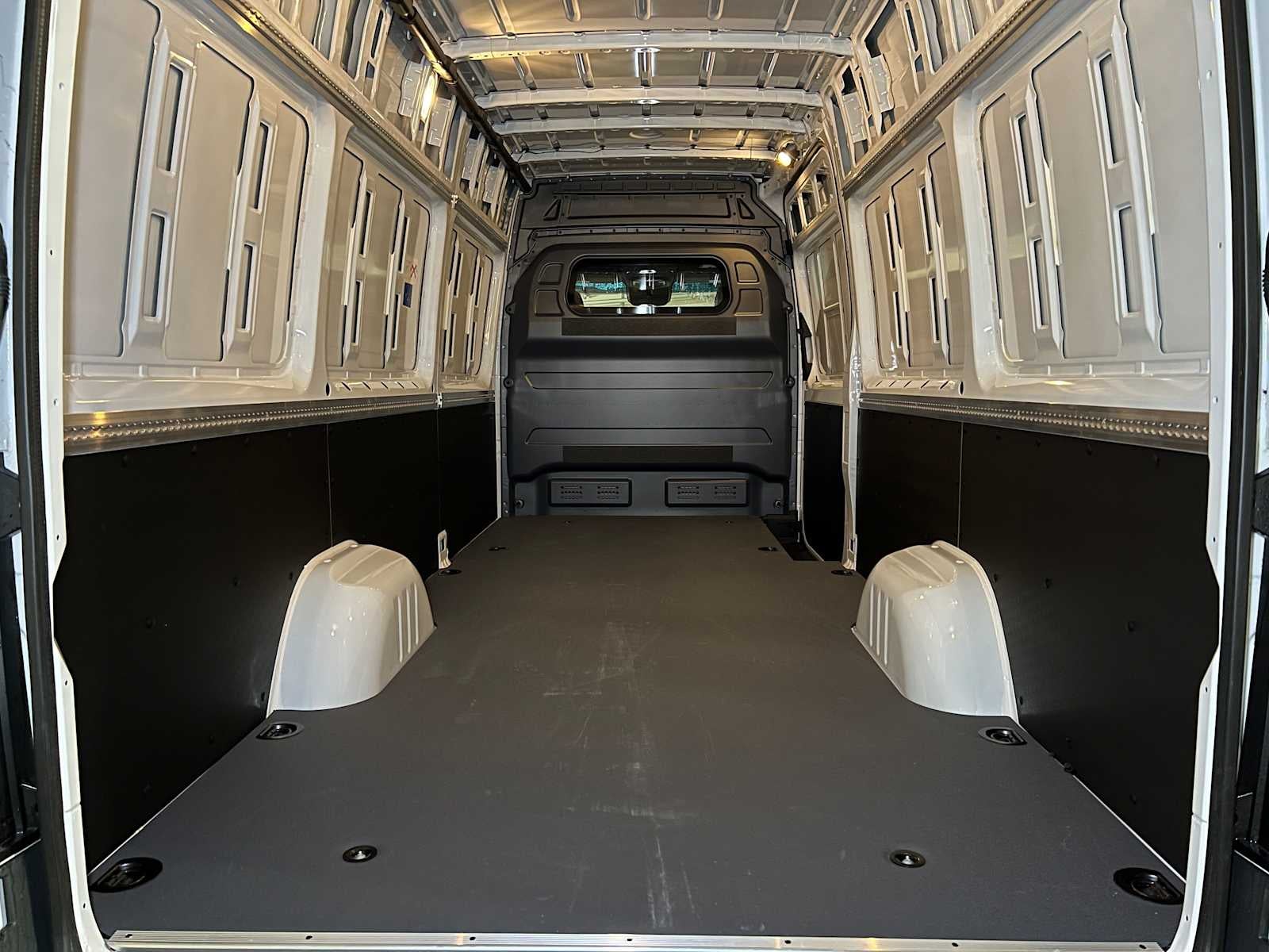 2024 Mercedes-Benz Sprinter 2500 High Roof I4 Diesel HO 170" RWD