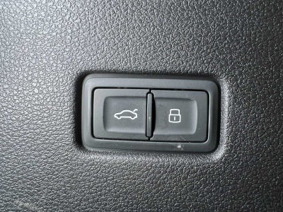 2022 Audi Q8 Premium Plus