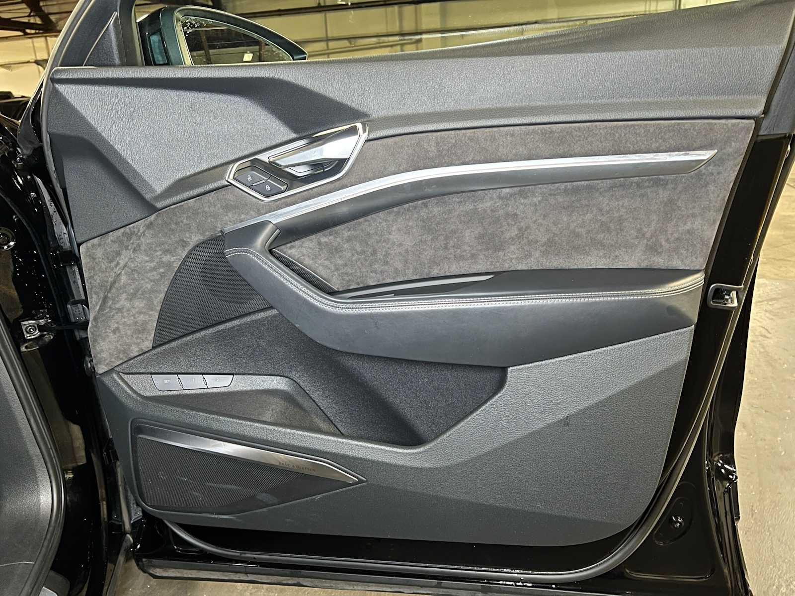 2019 Audi e-tron Prestige