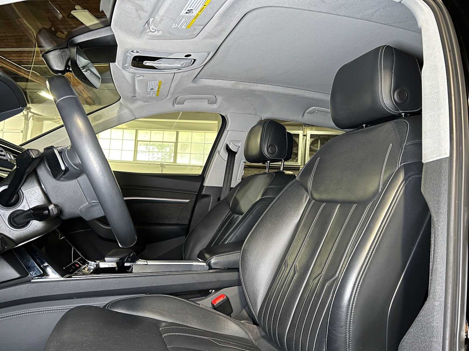 2019 Audi e-tron Prestige
