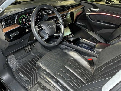 2019 Audi e-tron Prestige