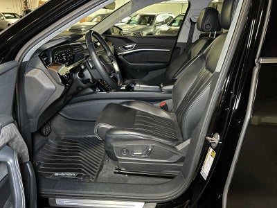 2019 Audi e-tron Prestige