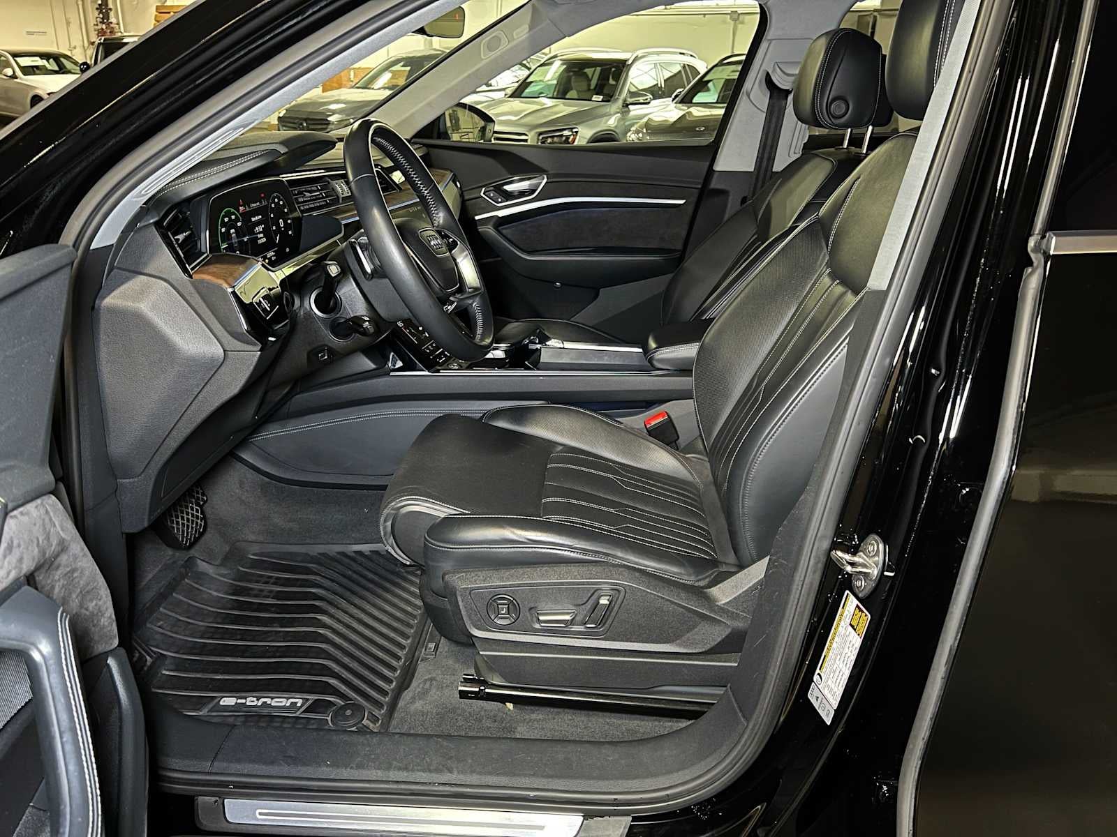 2019 Audi e-tron Prestige