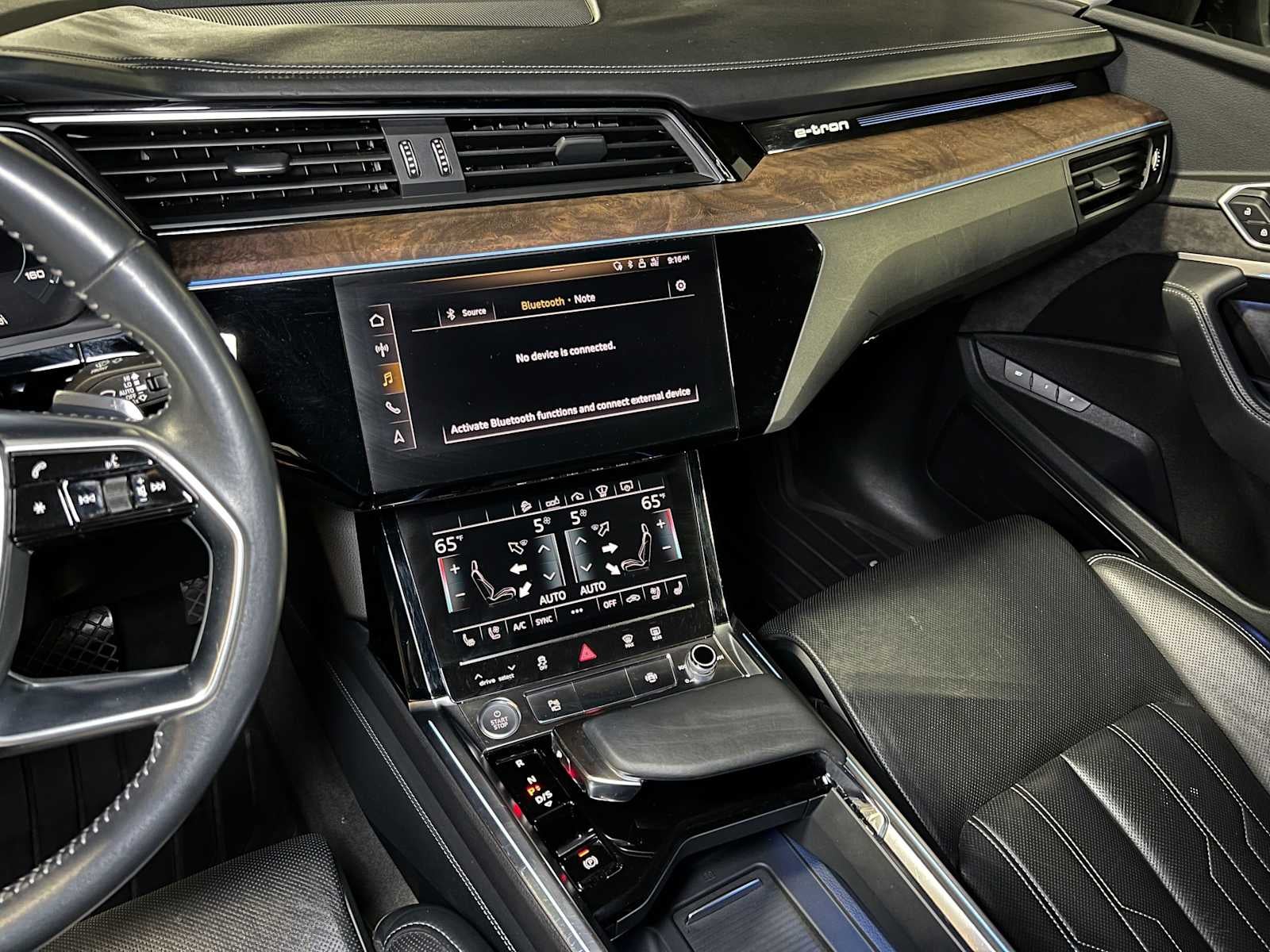 2019 Audi e-tron Prestige