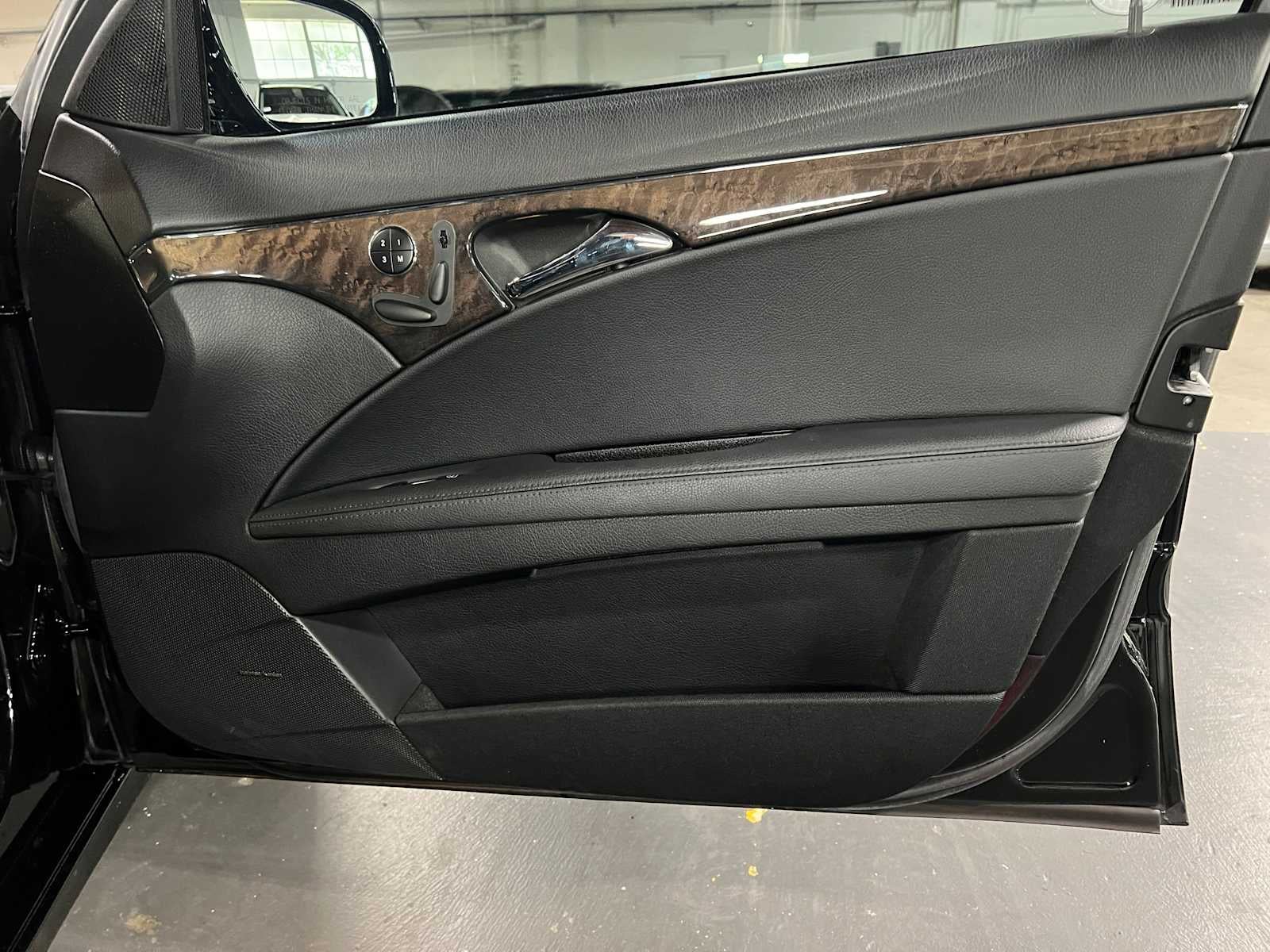 2008 Mercedes-Benz E350 4dr Sdn 4MATIC®