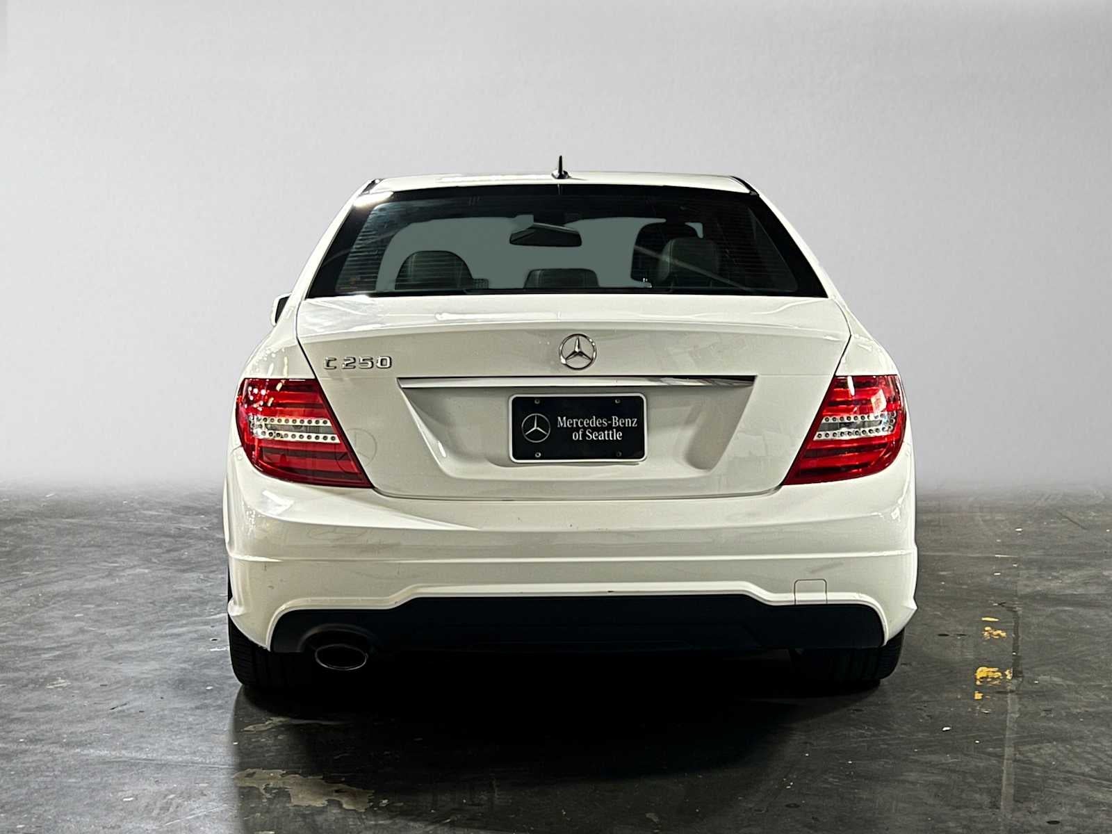 2014 Mercedes-Benz C 250 4dr Sdn RWD