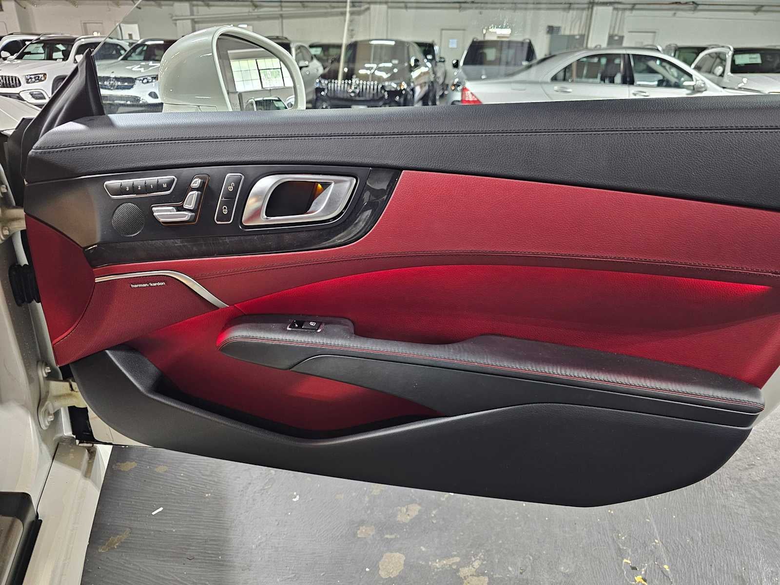 2013 Mercedes-Benz SL 550 2dr Roadster