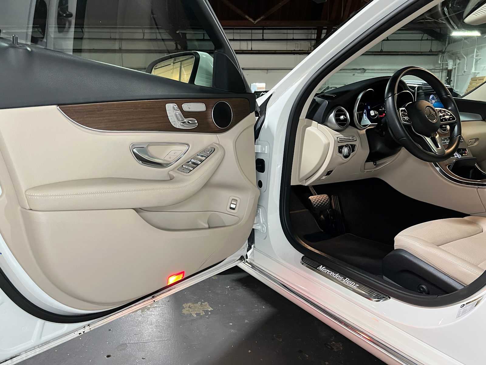 2019 Mercedes-Benz C 300 Sedan
