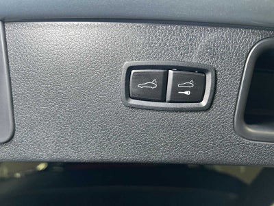 2022 Porsche Macan AWD