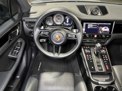 2022 Porsche Macan AWD