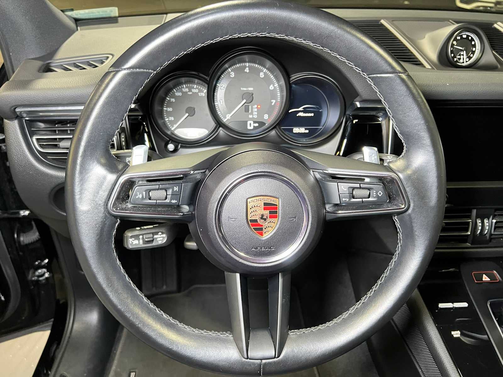 2024 Porsche Macan AWD