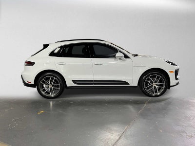 2025 Porsche Macan AWD