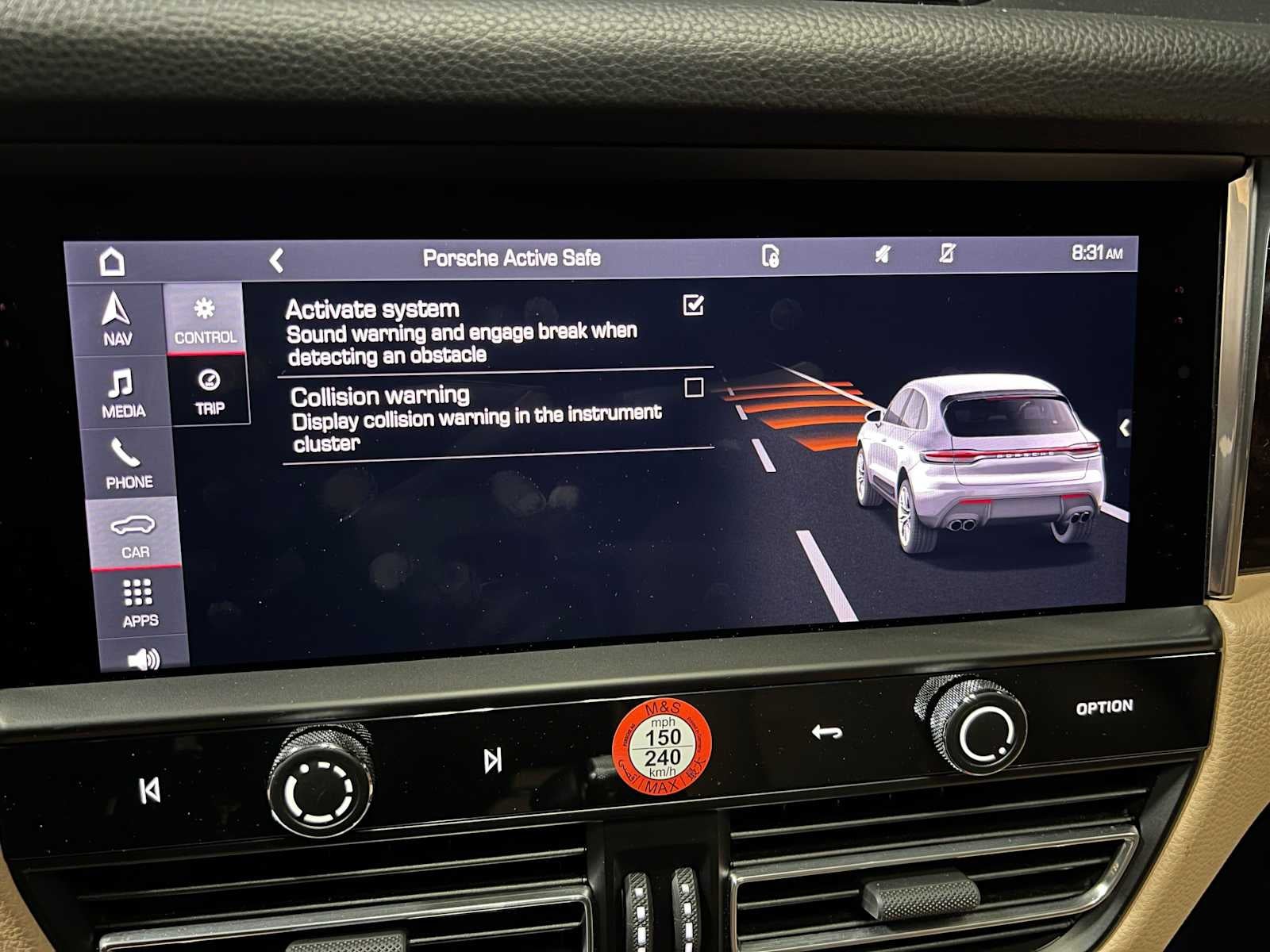 2025 Porsche Macan AWD