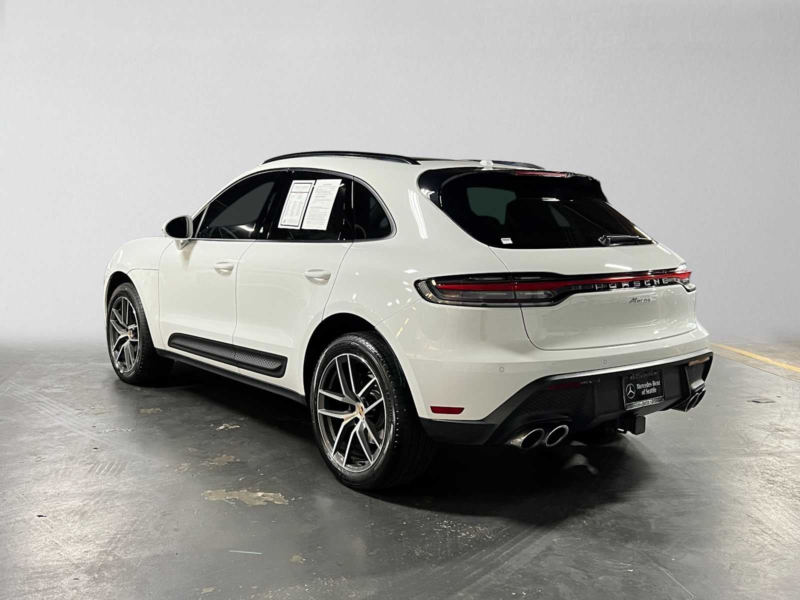 2025 Porsche Macan AWD