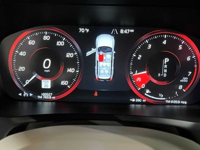 2016 Volvo XC90 T6 Momentum
