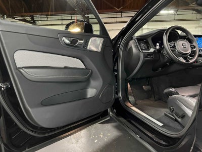 2024 Volvo XC60 Recharge Plug-In Hybrid Polestar Engineered