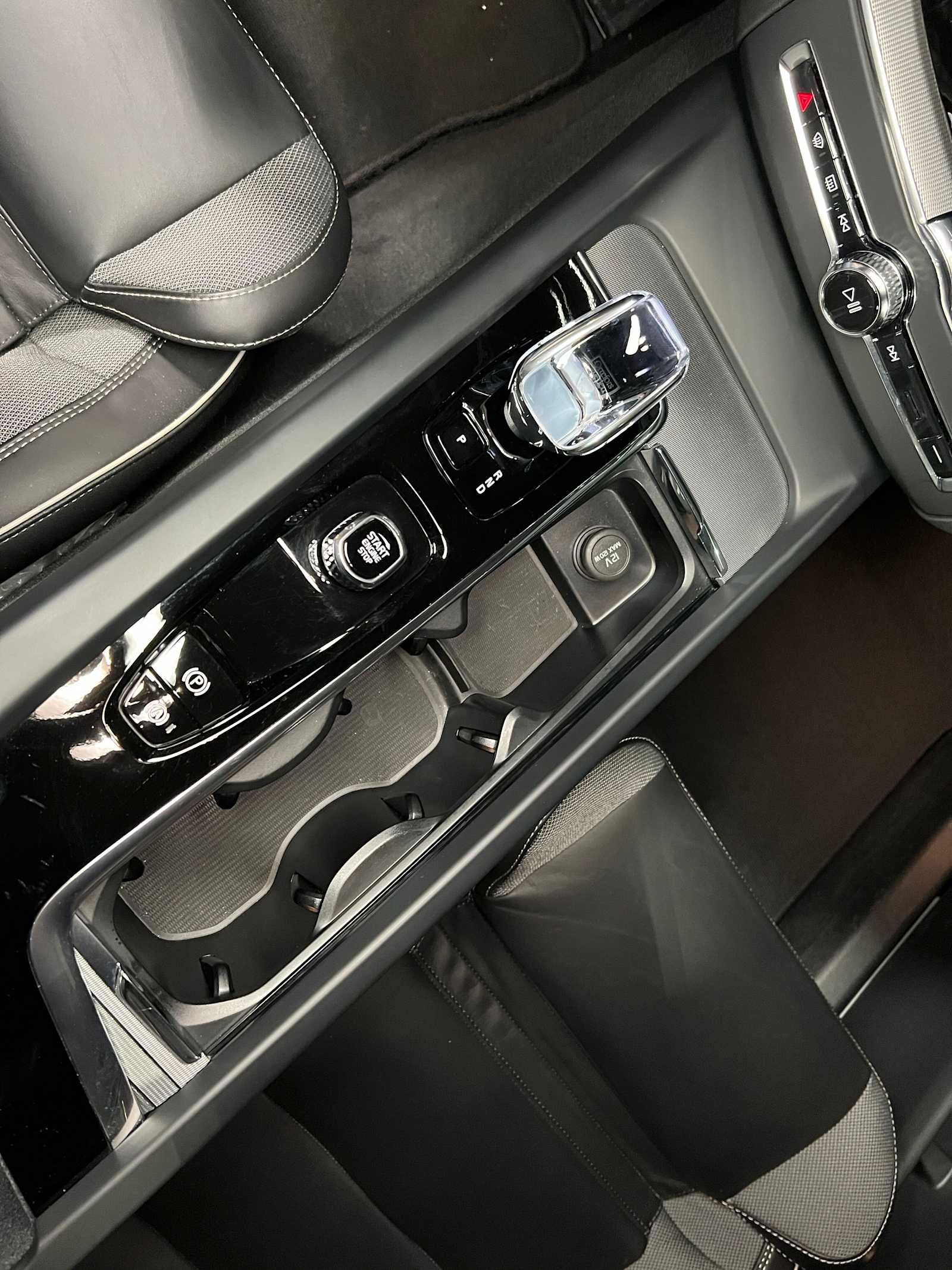 2024 Volvo XC60 Recharge Plug-In Hybrid Polestar Engineered