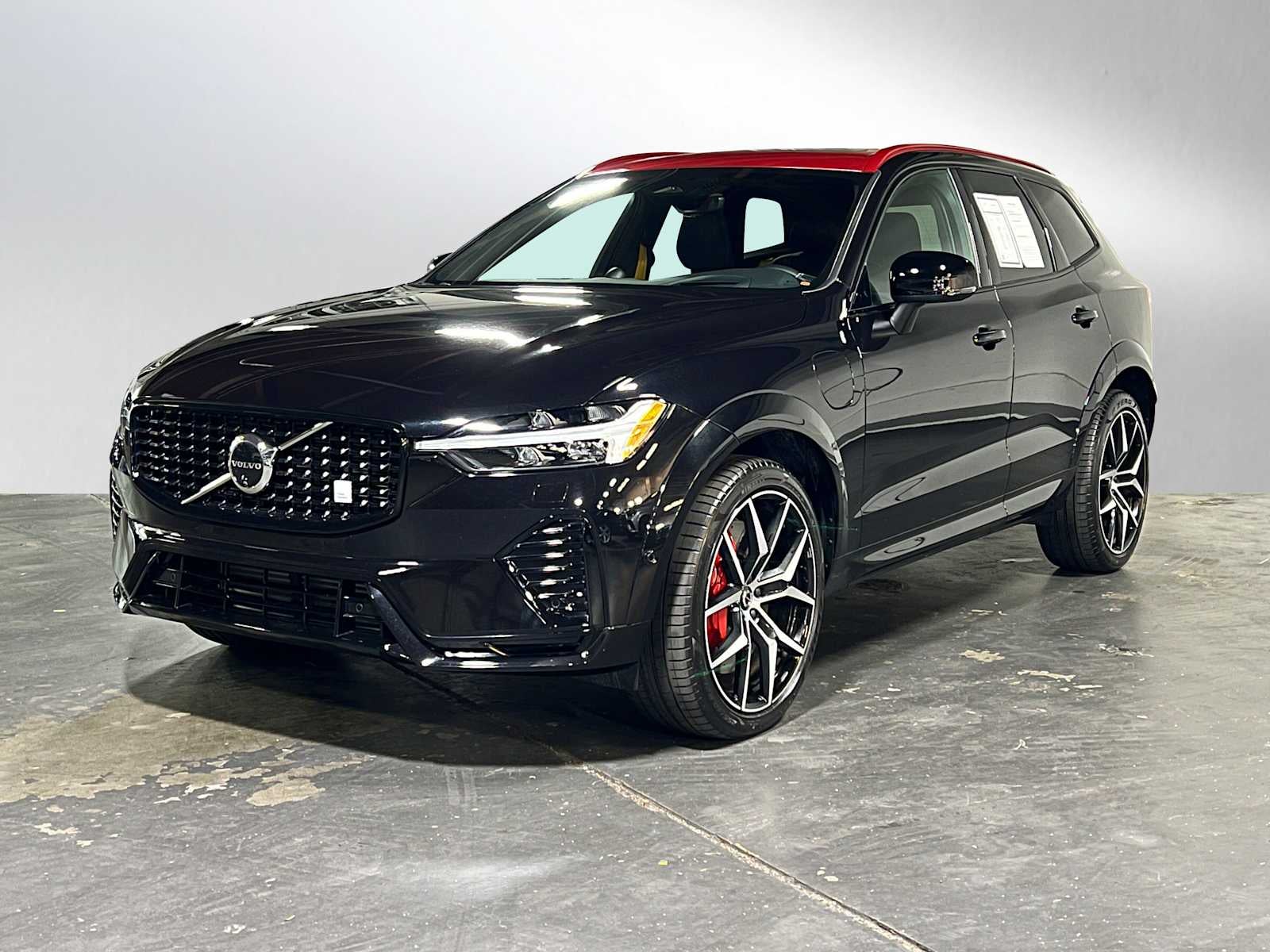 2024 Volvo XC60 Recharge Plug-In Hybrid Polestar Engineered