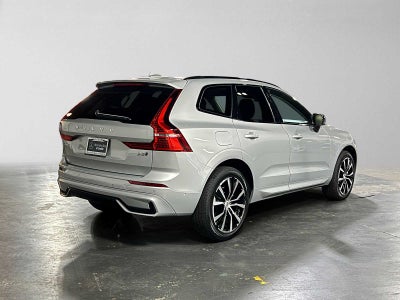 2023 Volvo XC60 Ultimate Dark Theme