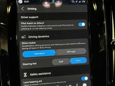 2023 Volvo XC60 Ultimate Dark Theme