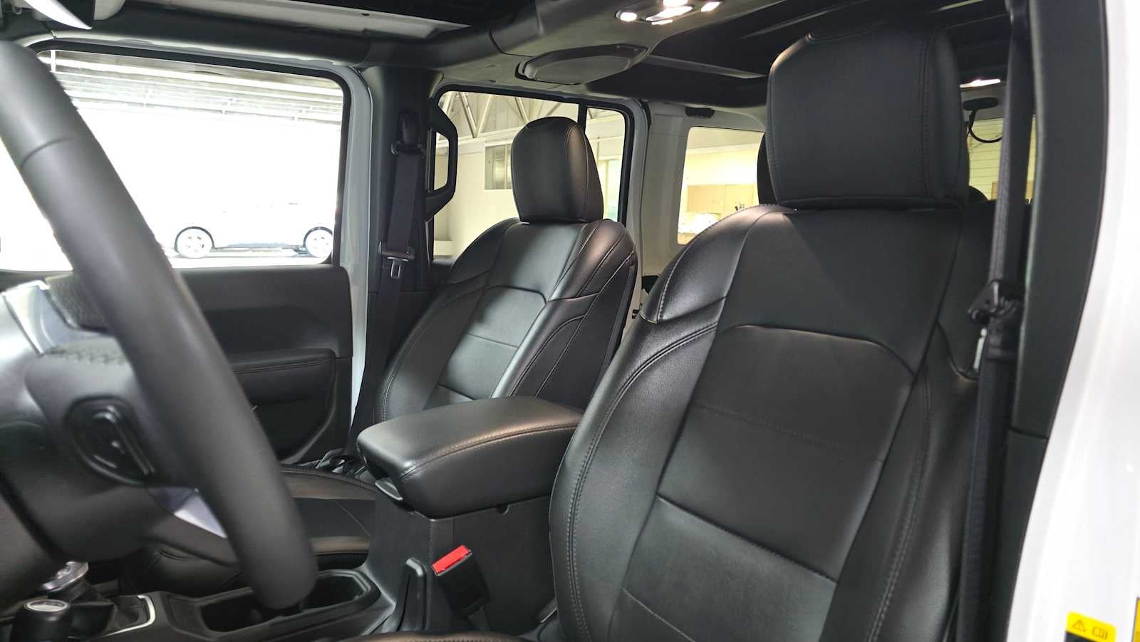 2023 Jeep Wrangler Sahara Altitude