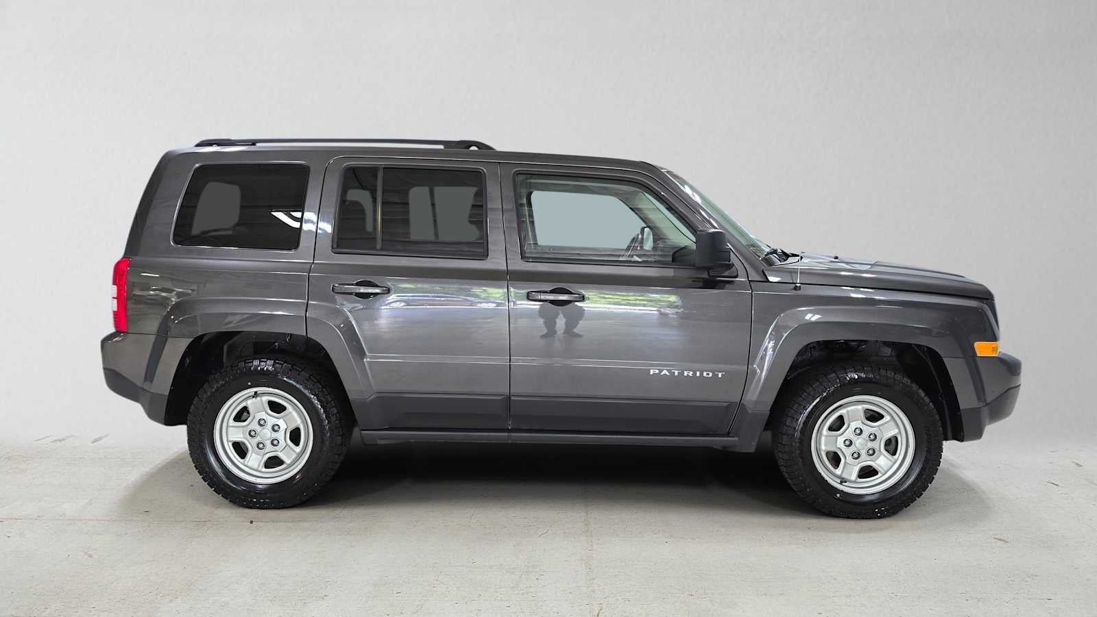 Used 2017 Jeep Patriot Sport with VIN 1C4NJRBB9HD105971 for sale in Tualatin, OR